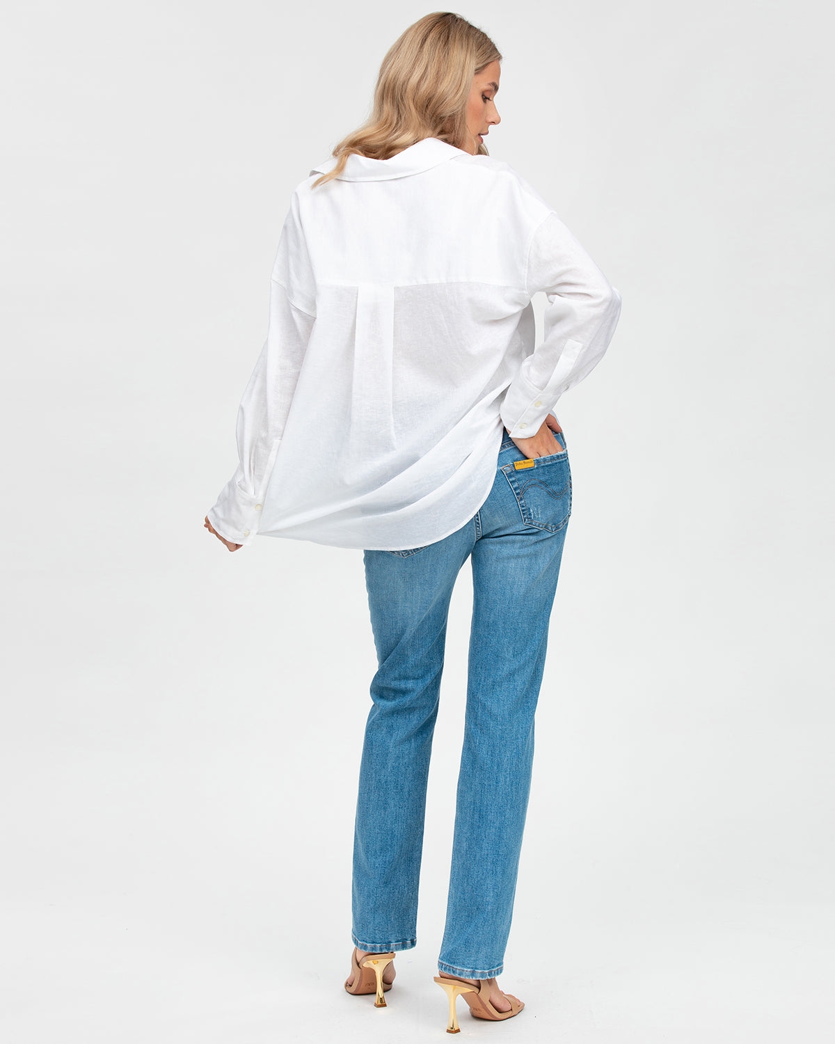 Pietro Brunelli Maternity Maternity Pietro Brunelli Extra Length Straight Jeans In Light Stoned Wash