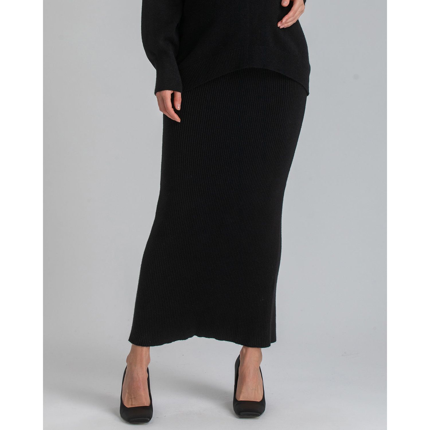 Maternity Slim-Fit Nina Skirt with a Central Back Slit