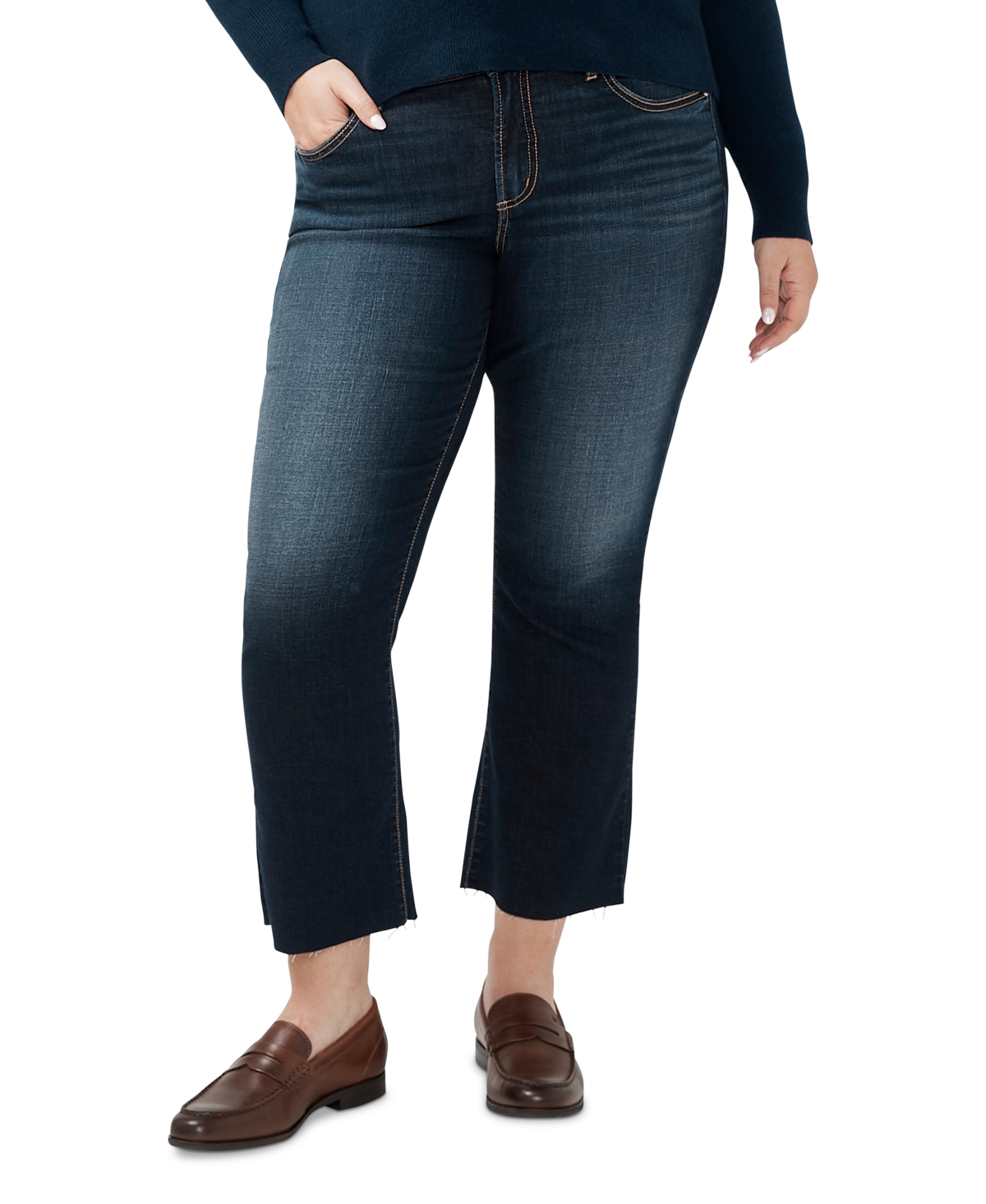 Shop Silver Jeans Co. Plus Size Suki Kick-flare Cropped Cut-hem Denim Jeans In Indigo