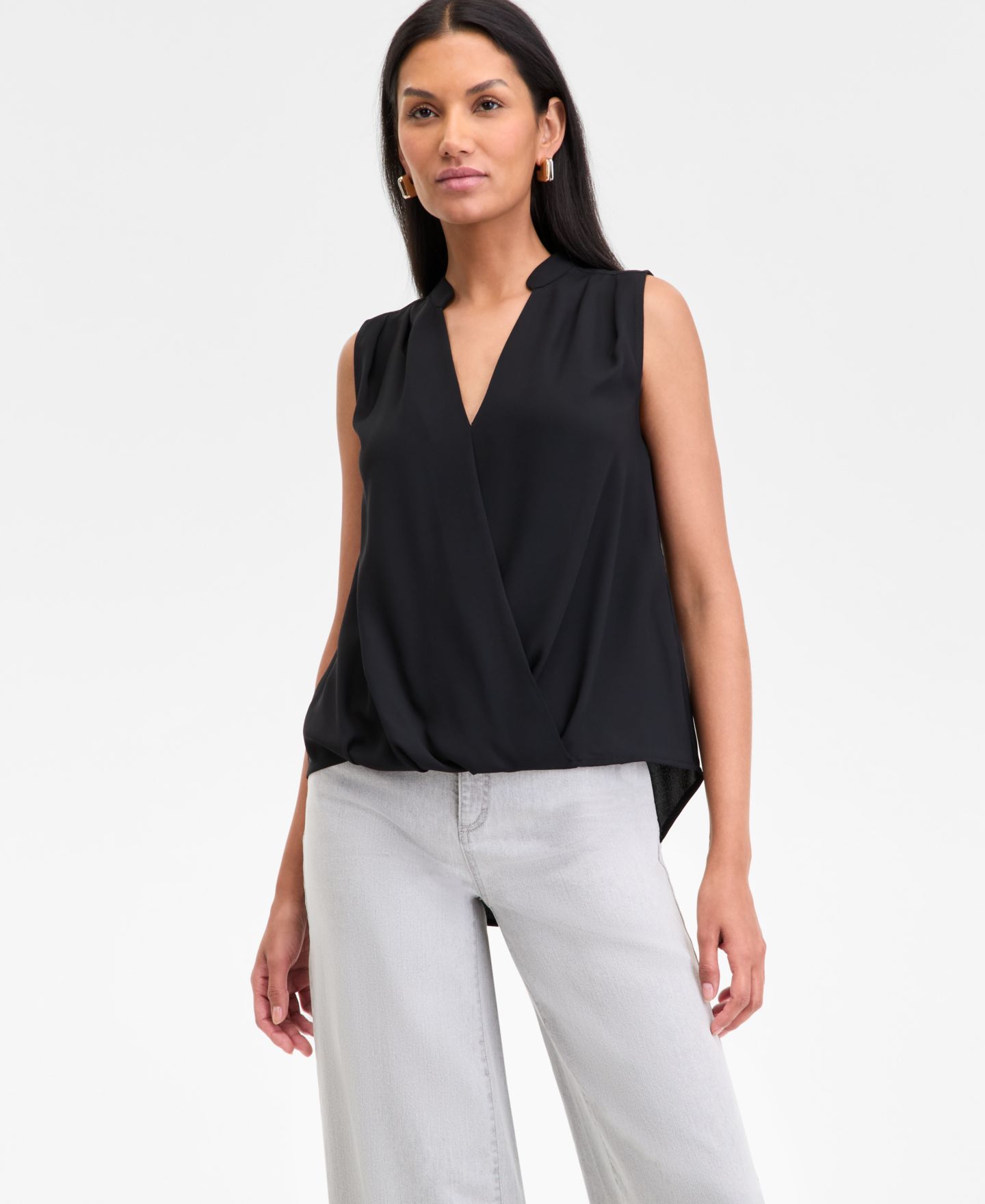 Женская блузка I.N.C. International Concepts Sleeveless Faux Wrap Blouse, цвет: Глубокий чёрный — фото 1
