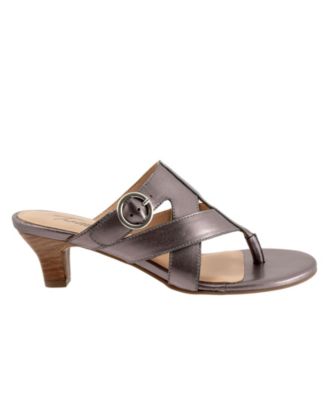 Nikki Sandal