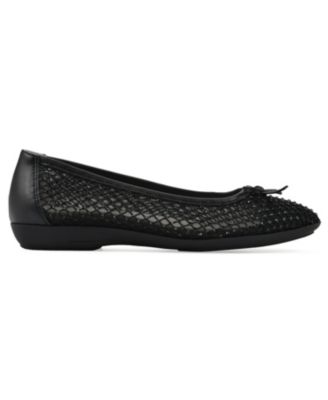 Women's Carlicia Round Toe Ballet Flats