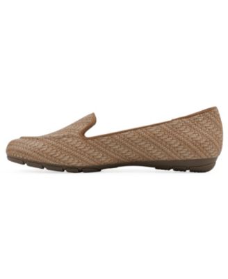 Women's Gutsy Almond Toe Loafers