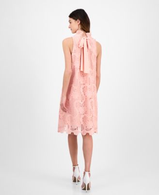 Women's Ruffle-Neck Sleeveless Shift Lace Dress