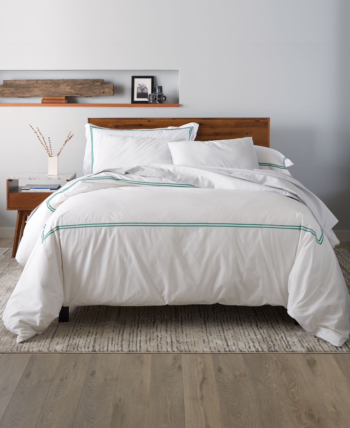 Ella Jayne Luxury 4 Piece Down Comforter With Duvet Cover Set, Queen In Green