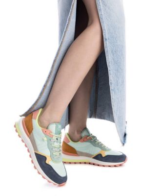 Women's Casual Sneakers By XTI