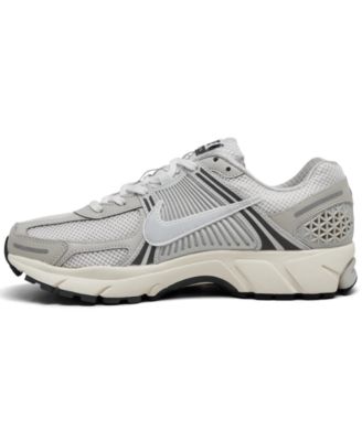 Men's Zoom Vomero 5 Casual Sneakers from Finish Line