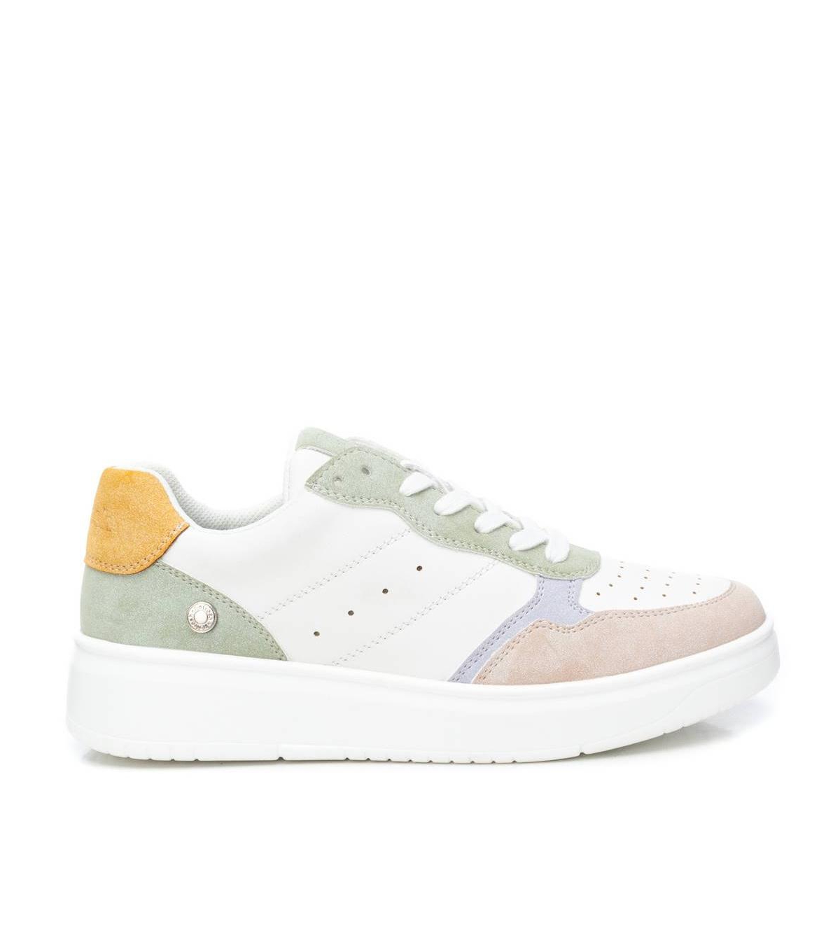 Women's Casual Sneakers By Xti - White