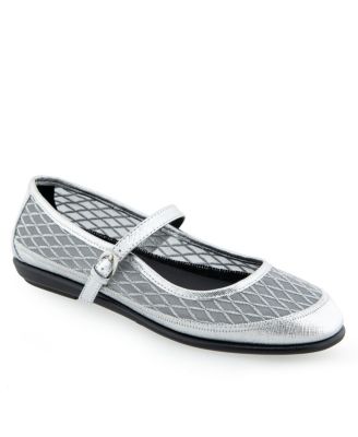 Women's Baylee Round Toe Mary Jane Flats