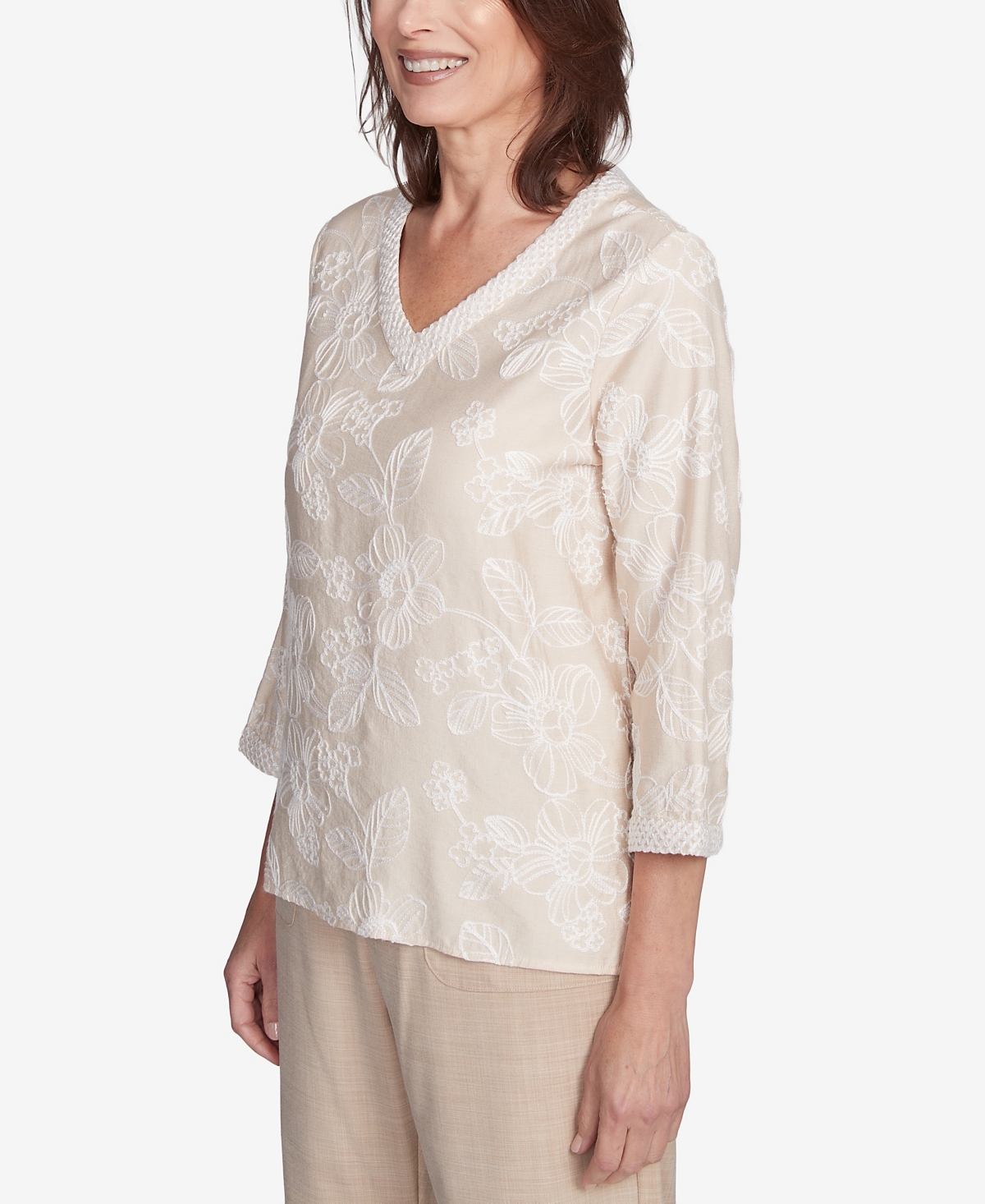 Alfred Dunner Women's Catalina Island Tossed Floral Embroidery V-neck Top In Linen