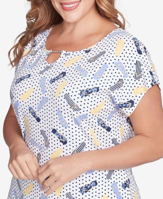 Plus Size Making Waves Flip Flop Print Top