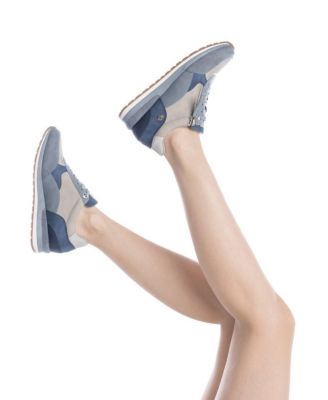 Women's Refresh Collection Casual Sneakers