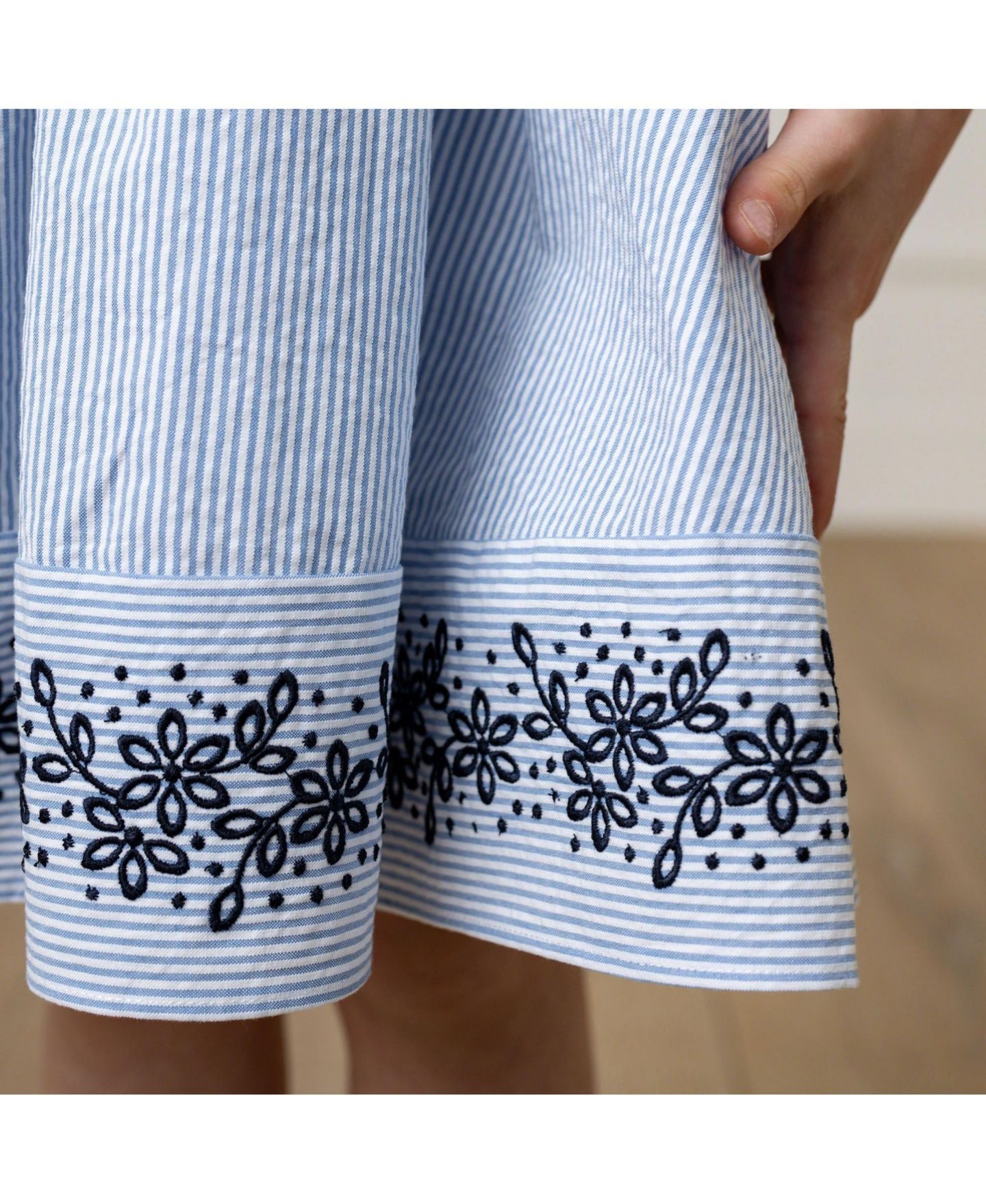 Платье Hope & Henry Heirloom Sleeveless Special Occasion Sundress with Bow Back Detail and Embroidery для девочек, цвет: Синий — фото 3
