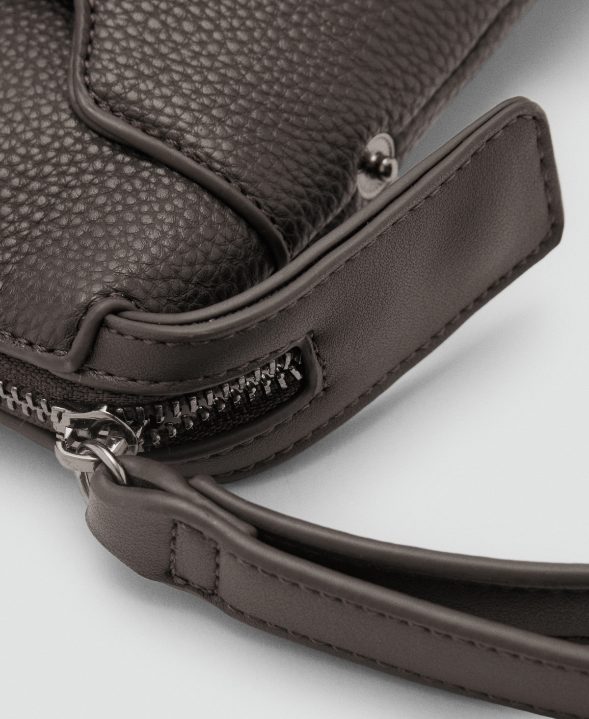 MANGO MEN'S ENVELOPE HAND BAG 