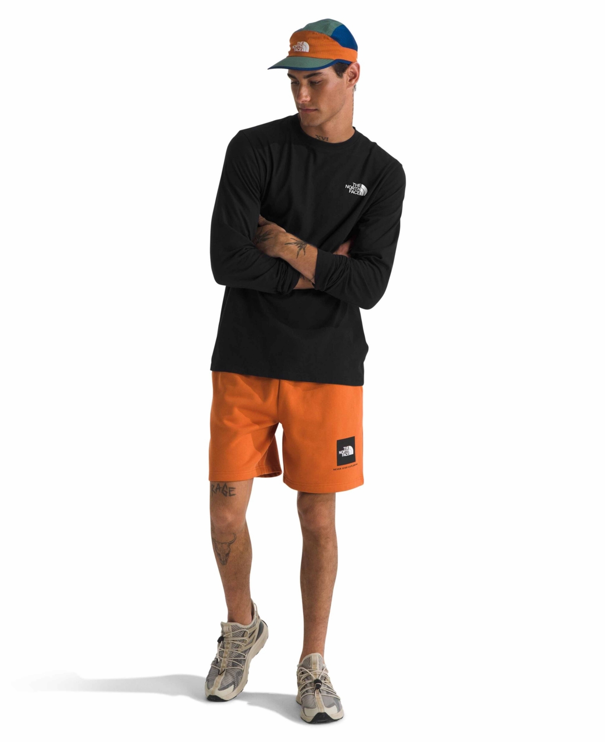 THE NORTH FACE MEN'S LONG SLEEVE BOX NEVER STOP EXPLORING T-SHIRT 