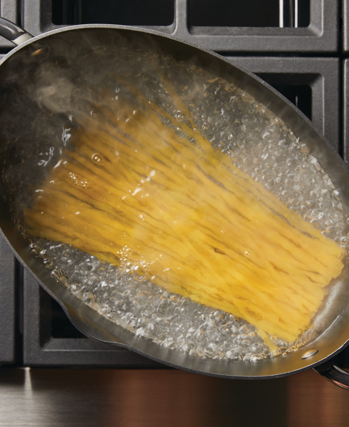 Rachael Ray Professional Hard-anodized Nonstick 8-qt. Oval Pasta Pot & Braiser In Gray