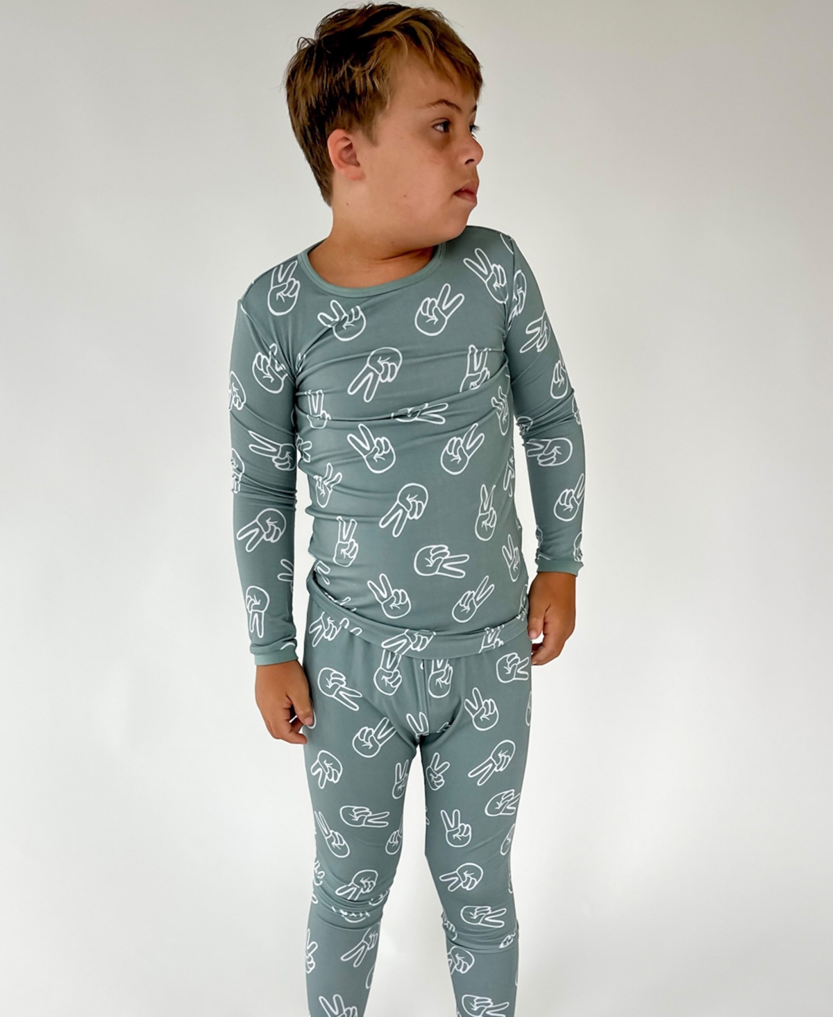 Tiny Knot Co. Baby Boys And Girls 2-piece Long Sleeve Pajama Set In Peace Out Reagan