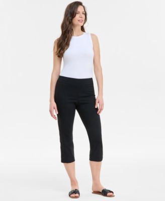 JM Collection - Petite Mid-Rise Lace-Trim Pull-On Capri