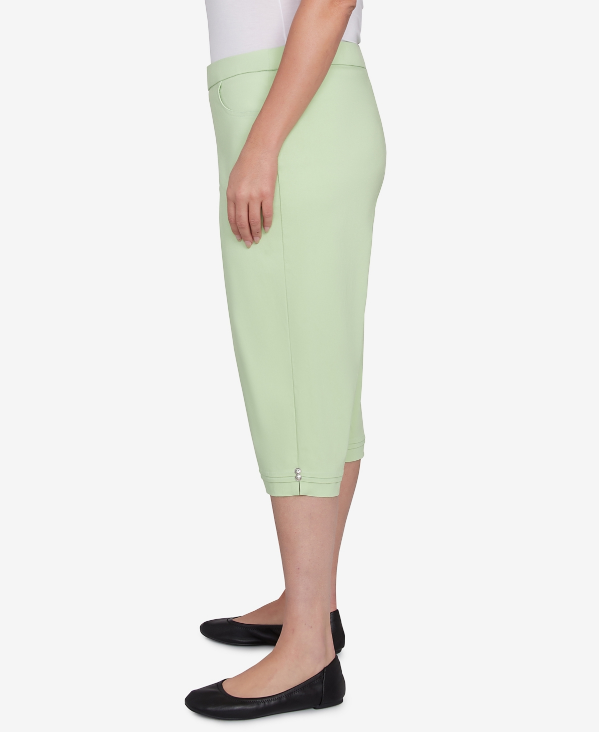 Alfred Dunner Plus Size Parrot Cay Novelty Cuff Tummy Control Capris Pants In Palm Green