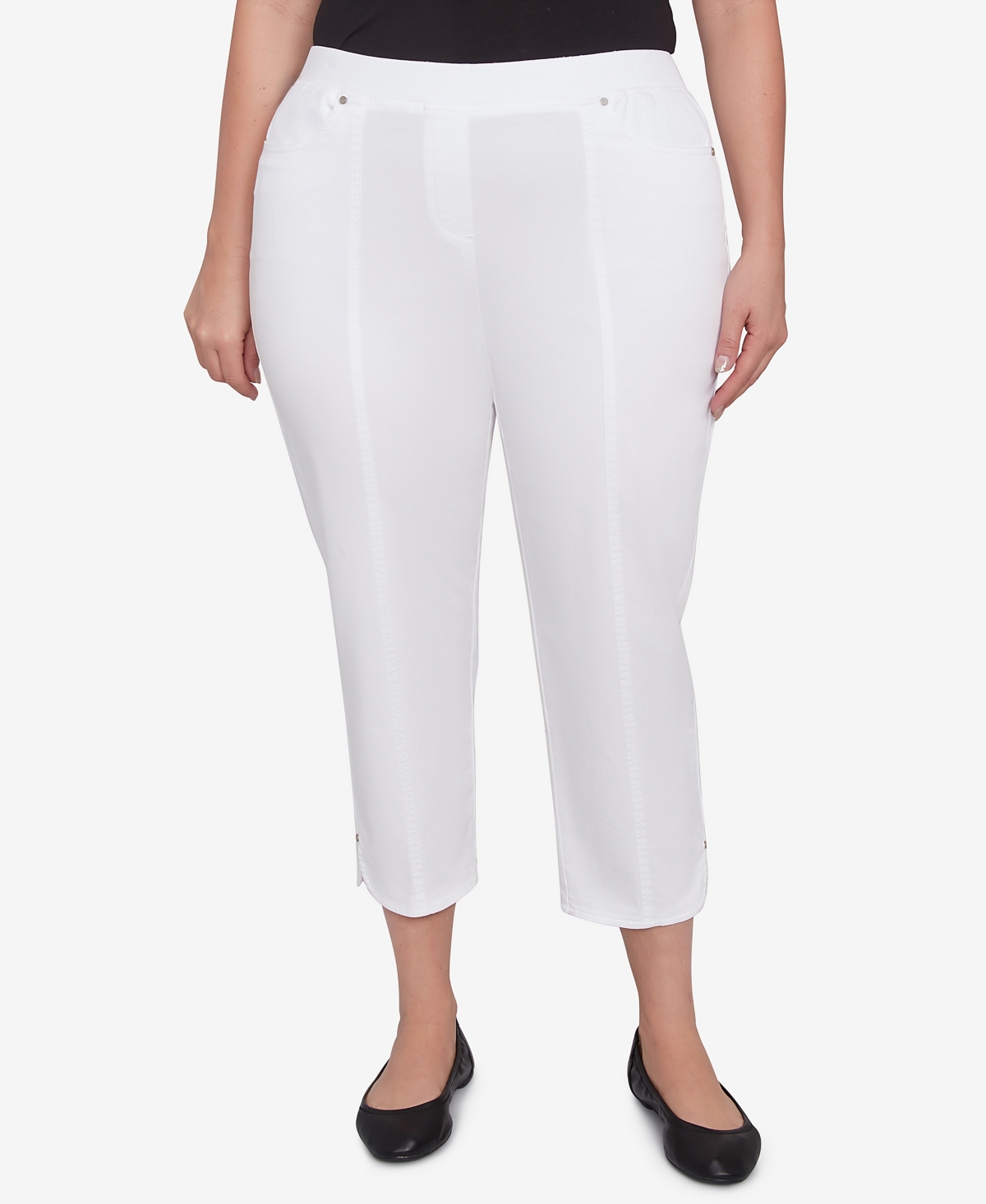 Alfred Dunner Plus Size Charleston Textured Zig Zag Capri With Pockets In White
