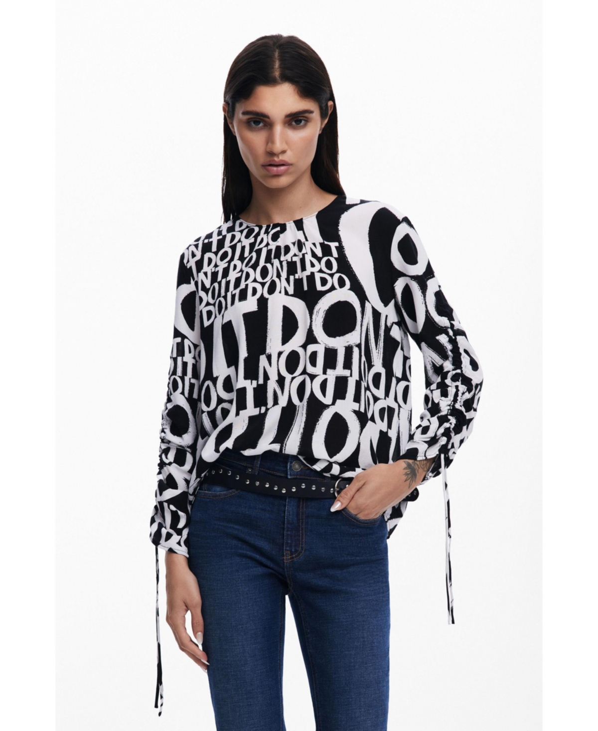 Women's Letter blouse with bows - Black