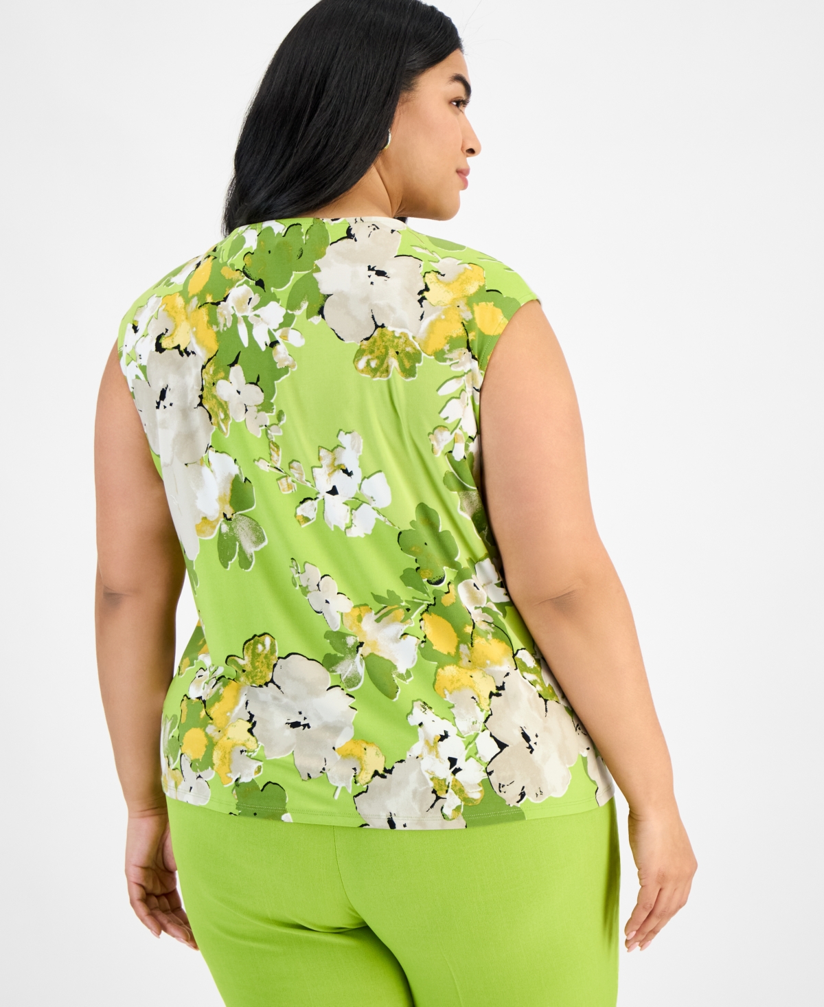 Kasper Plus Size Sleeveless Printed Keyhole Blouse In Kiwi Multi