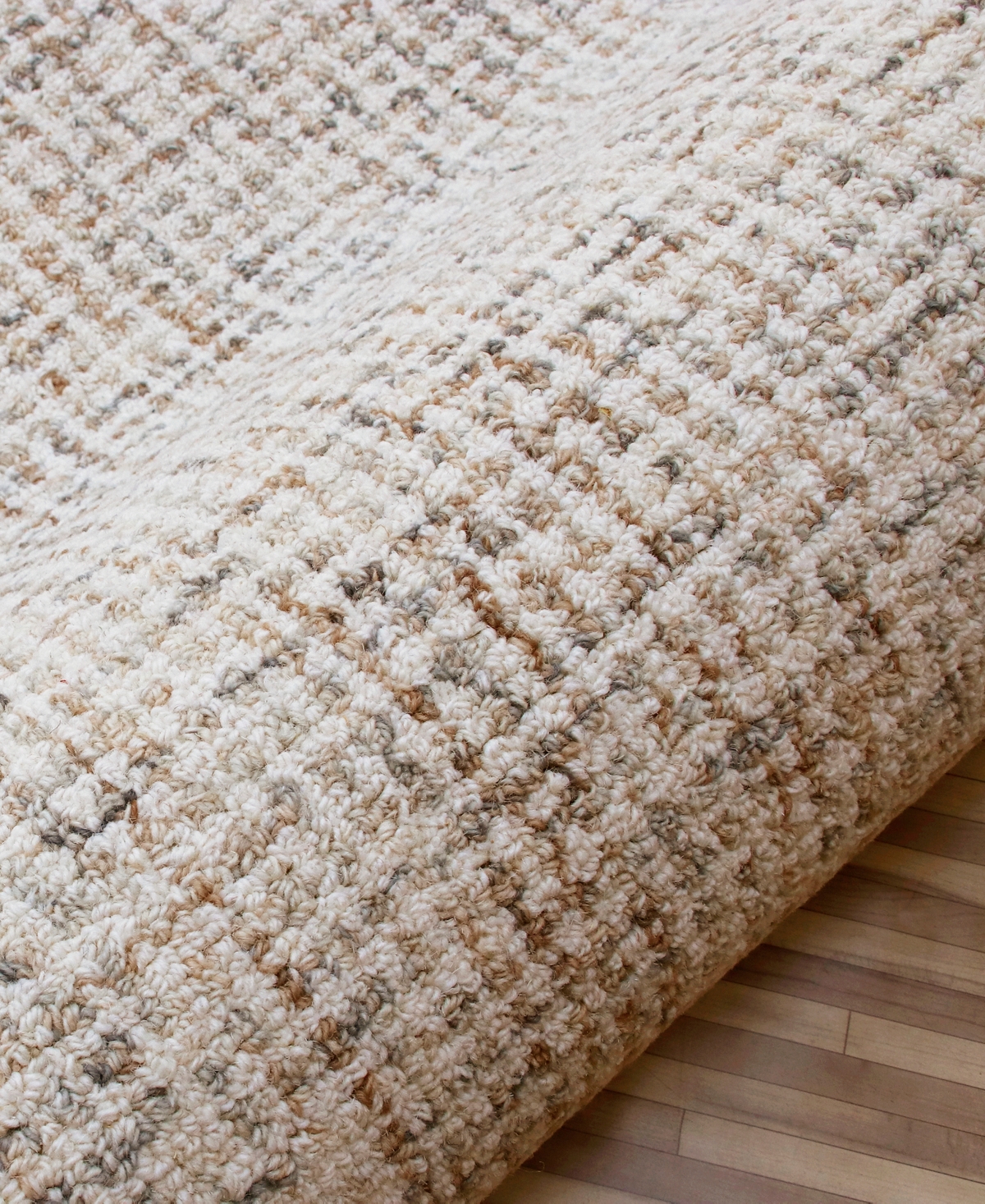 Lr Home Astrid Cr-297 4'x6' Area Rug In White