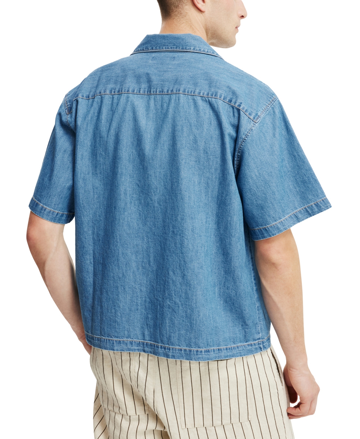 COTTON ON MEN'S DENIM BOX FIT SHORT SLEEVE SHIRT 