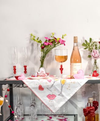 Red Heart Stemmed Wine Glasses, Set of 2