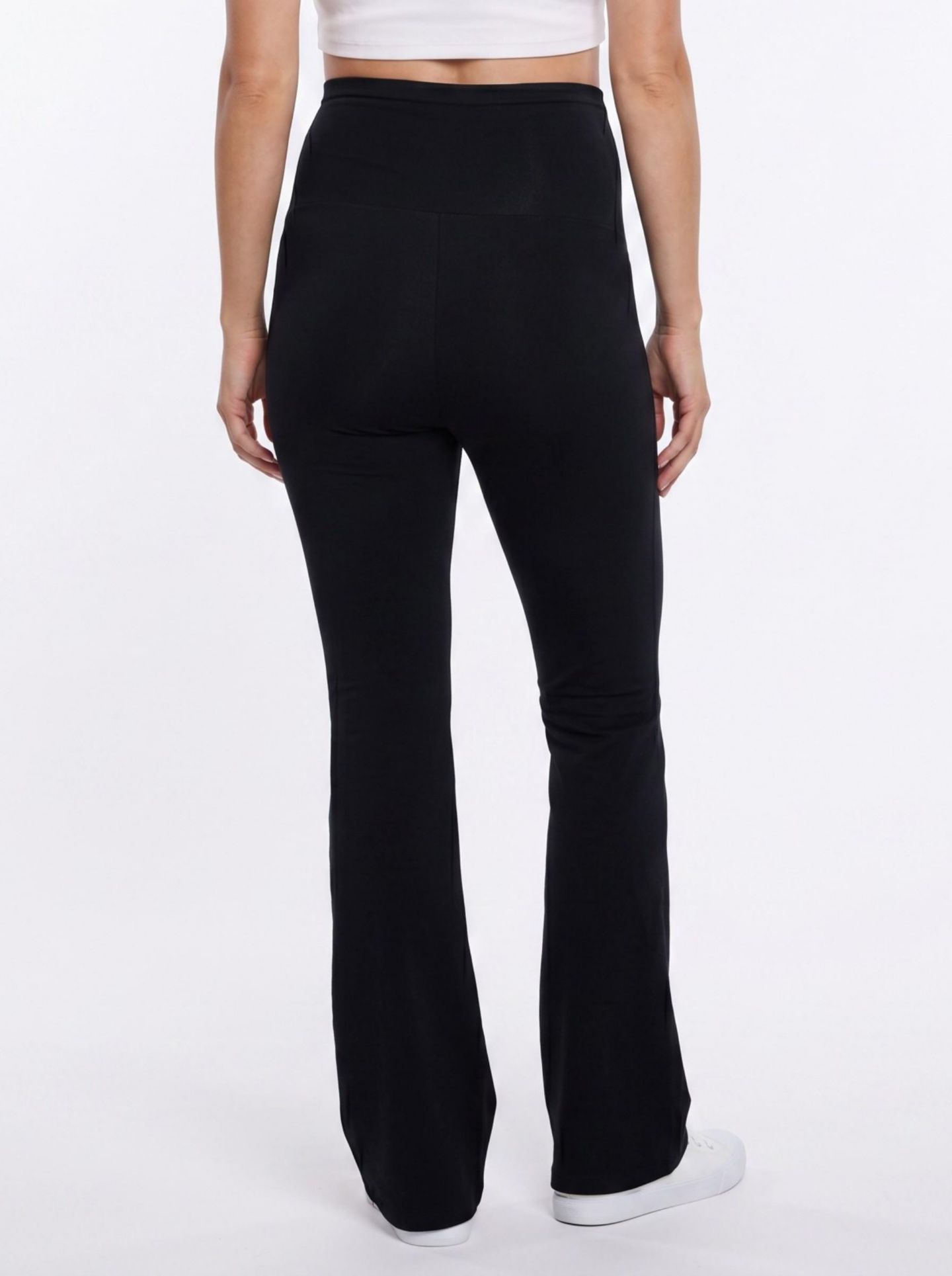 Женские леггинсы Motherhood Maternity Secret Fit Over the Belly Full Length Flare Leggings - Motherhood, цвет: Чёрный — фото 2