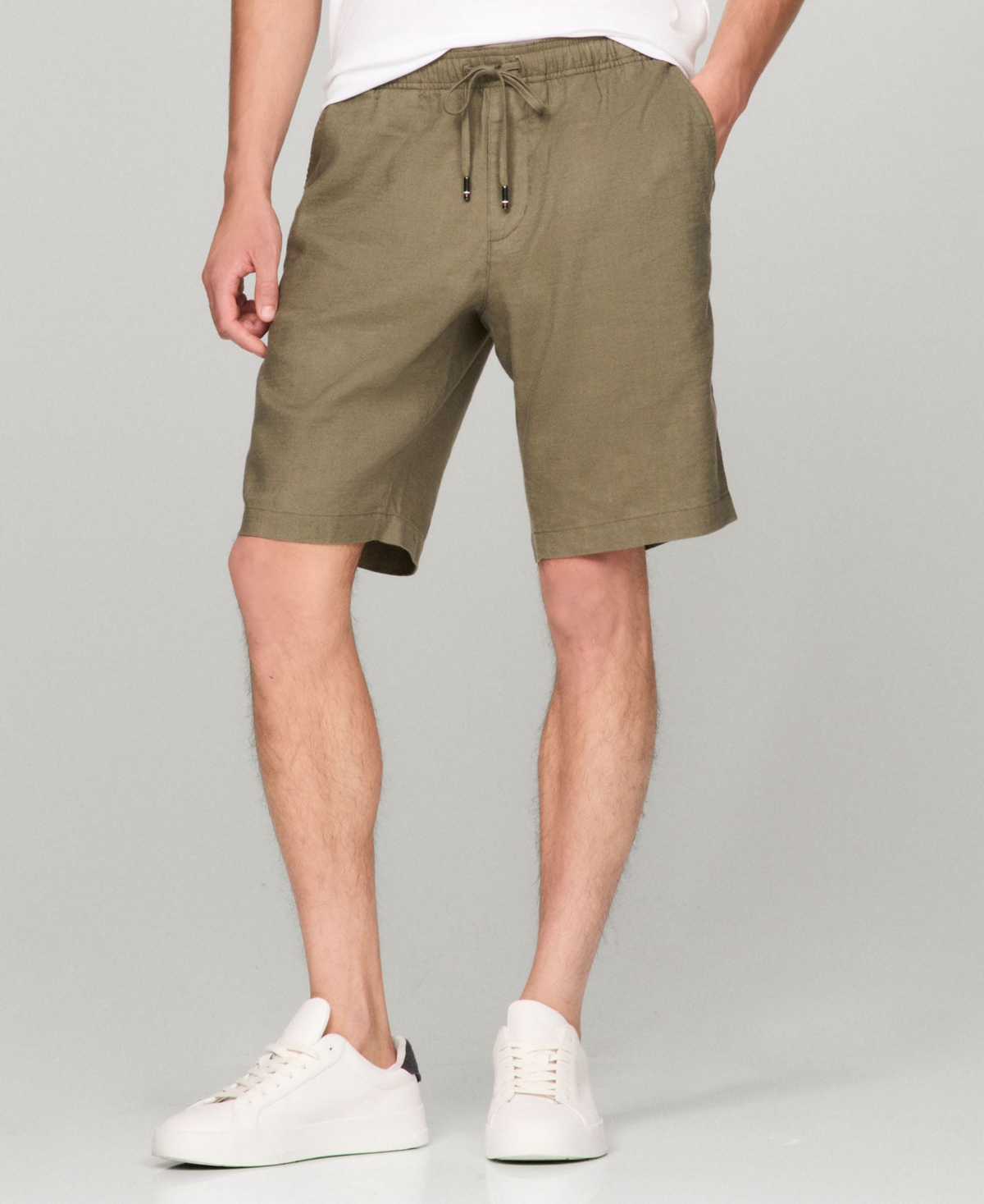 TOMMY HILFIGER MEN'S RELAXED-FIT LINEN SHORTS 