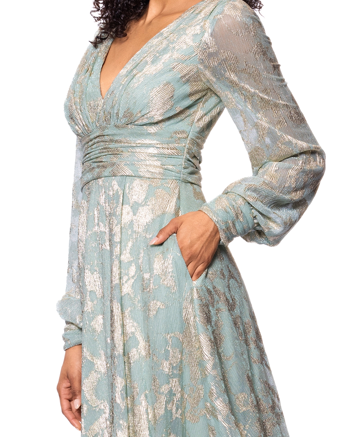 Betsy & Adam Metallic Jacquard Long Sleeve Gown In Green