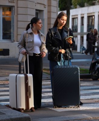 Louvre 2-Piece Expandable Retro Spinner Luggage Set