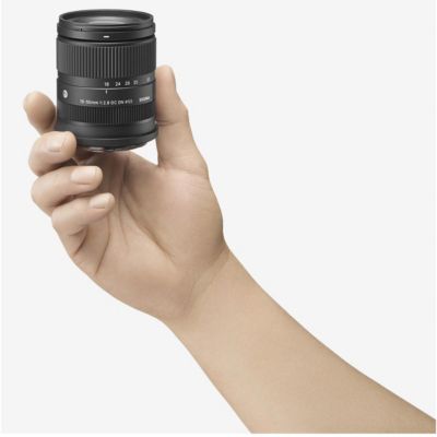 18-50mm f/2.8 DC DN Contemporary Lens for Sony E