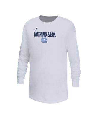 Nike - Big Boys and Girls White North Carolina Tar Heels 2025 Legend Bench Long Sleeve T-Shirt