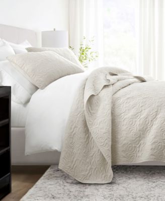 Floral Stitch 3-Pc. Lightweight Quilt Set, Full/Queen