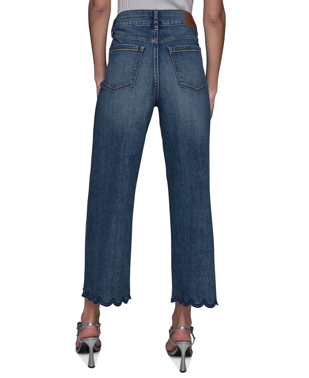 Женские KARL LAGERFELD PARIS Petite Scalloped Button Mid-Rise Jeans — фото 7