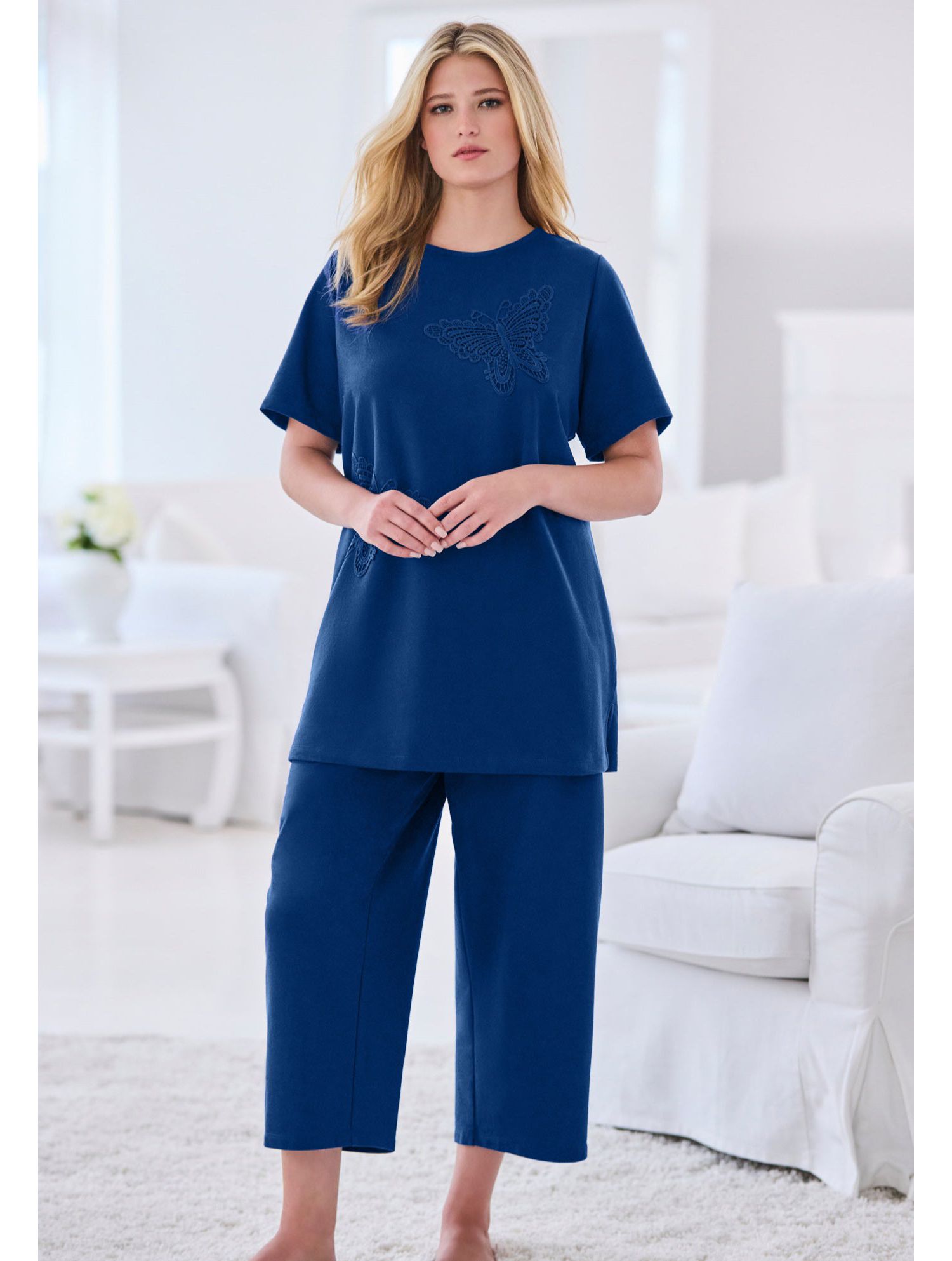 Plus Size Dreams and Co. 2-Piece Applique Capri