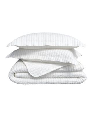 Linery and Co. Detailed Channel Stitch Quilt Set With Shams