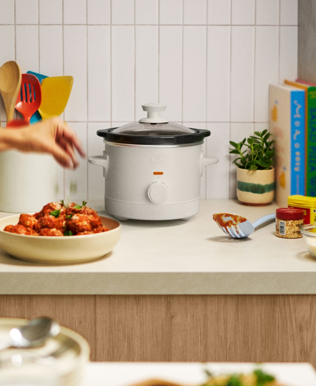 Bella 1.5-quart Slow Cooker In Oatmilk