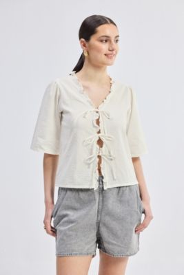 Women's Relaxed Fit Top With Ruffles and Front-Ties in Cream