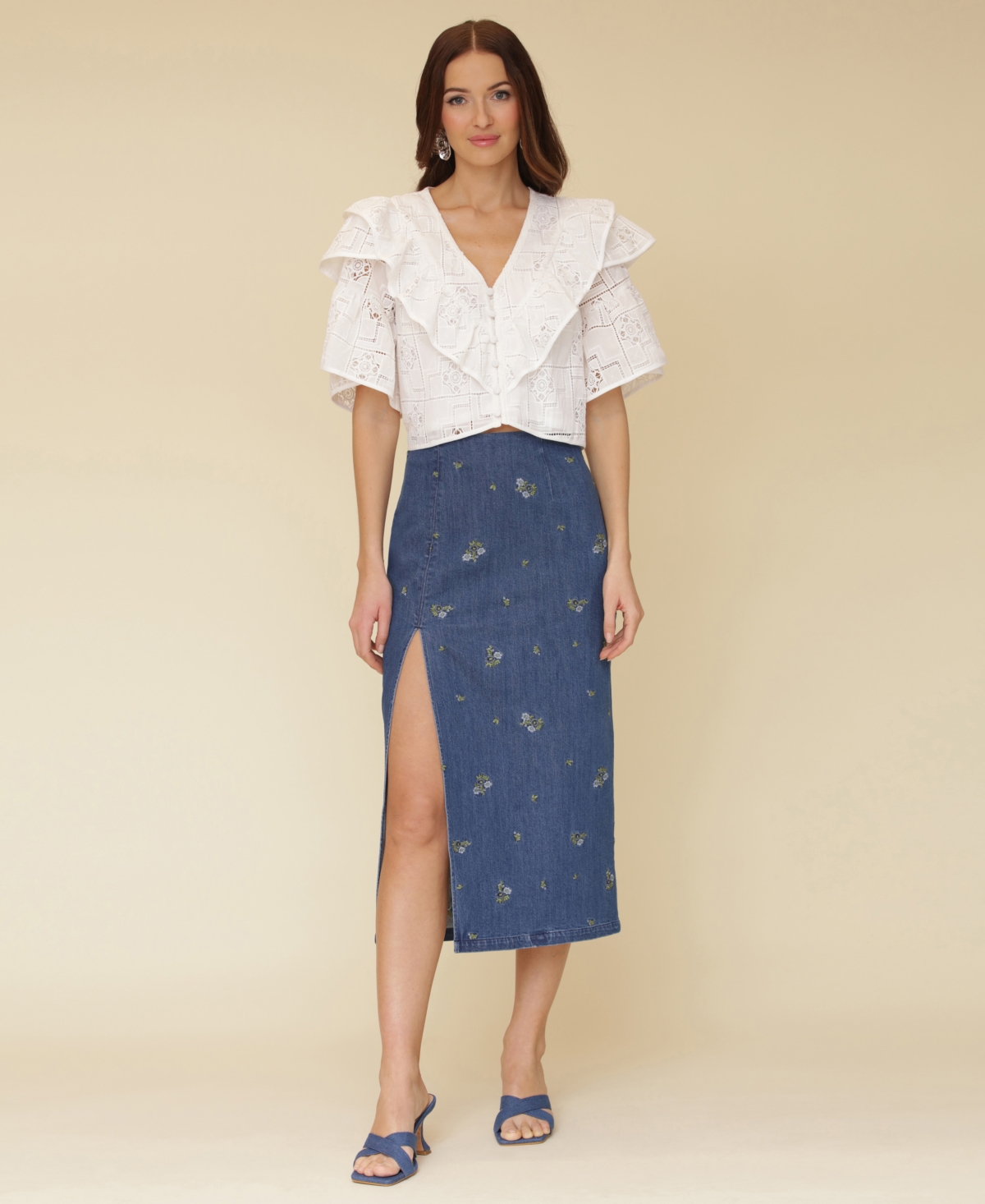 AVEC LES FILLES WOMEN'S TIERED RUFFLE CROPPED TOP 