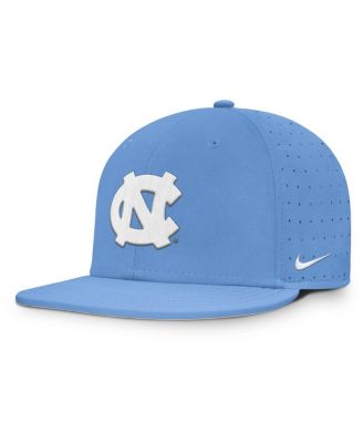 Nike - Men's  Carolina Blue North Carolina Tar Heels On-Field Dugout True Performance Fitted Hat