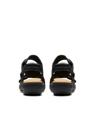 Collection Women's Laurieann Bell Round Toe Flat Sandals