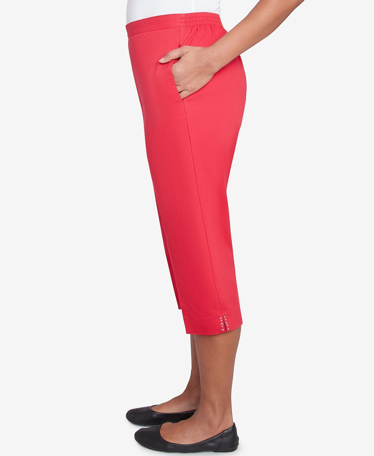 Alfred Dunner Petite Land Of The Free Star Studded Capri Pants In Red