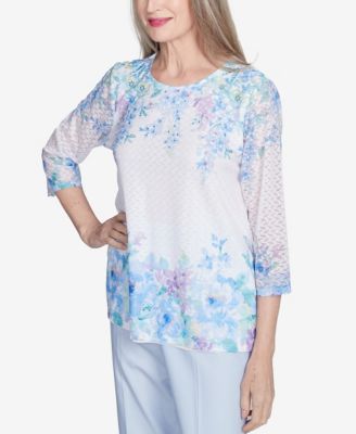 Women's St. Thomas Textured Sky Blue Floral Border Crew Neck Top