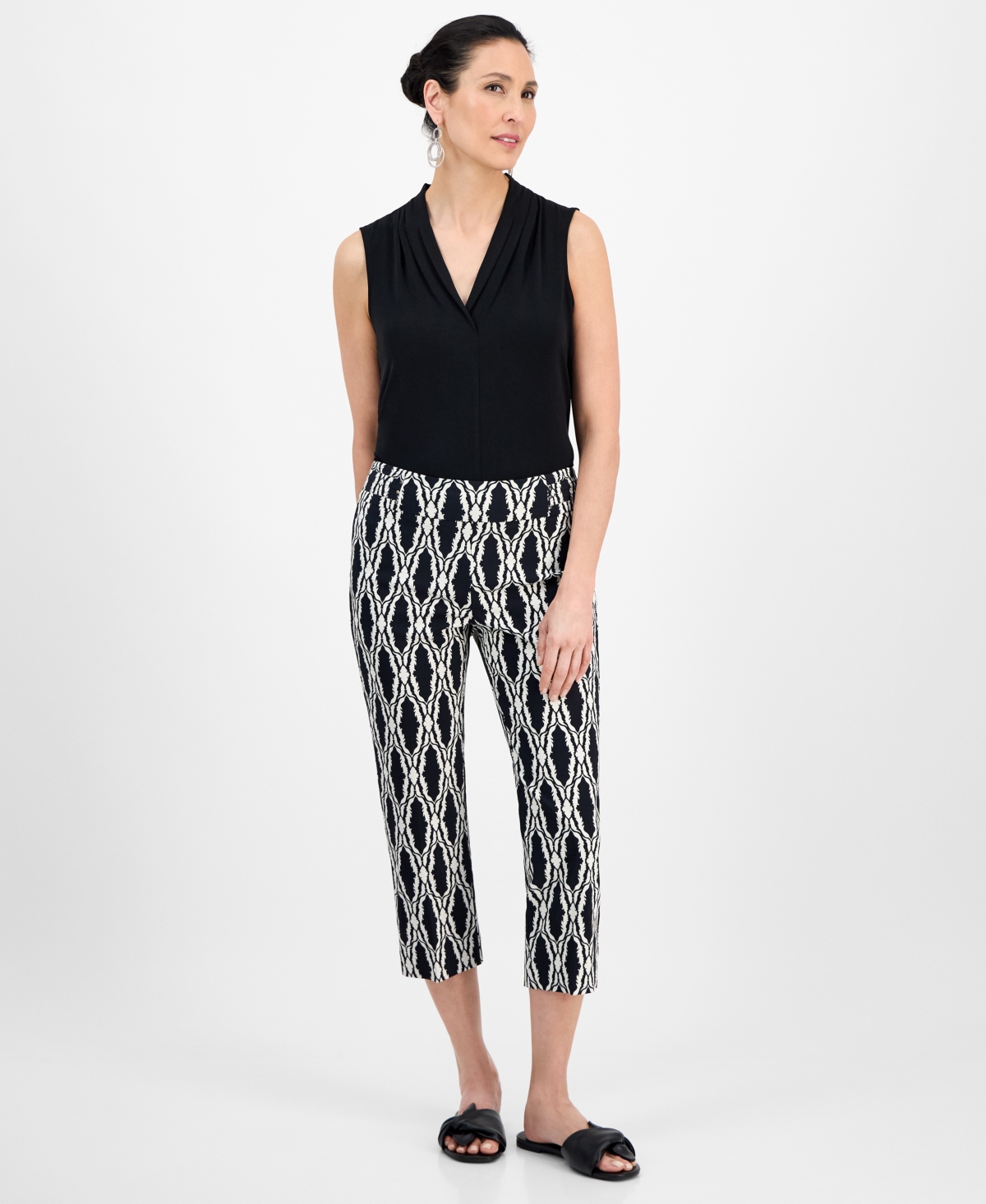 Women's Printed Pull-On Capri Pants, Exclusively at Macy's - Deep Black Combo