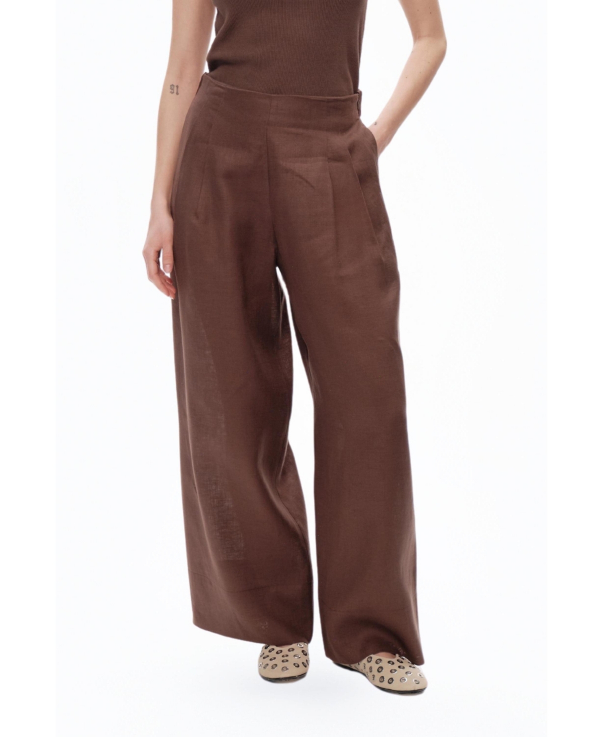Women's Pleated Pants - Dark brown