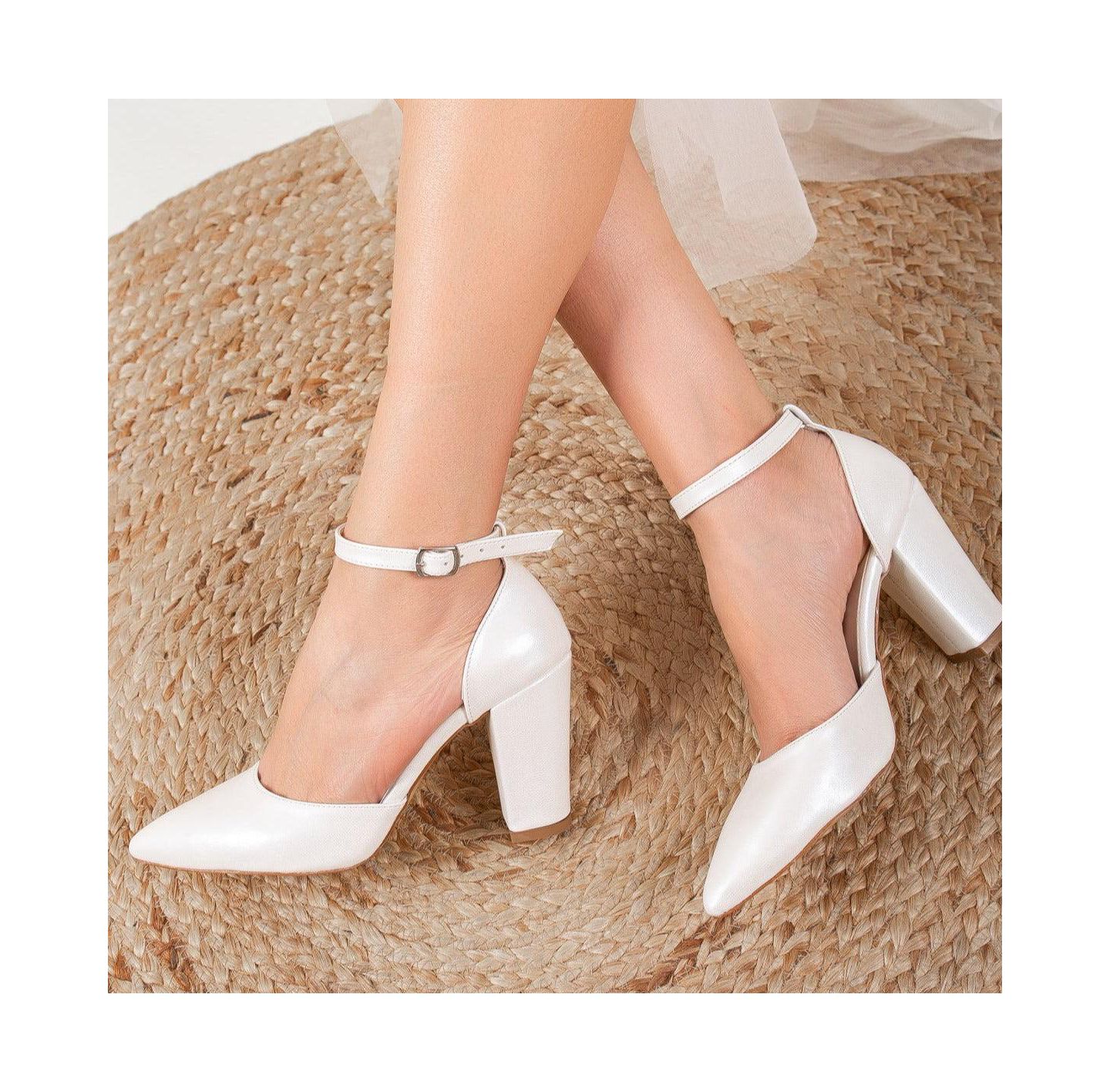 Женские туфли Forever & Always Shoes Gisele Closed Toe High Block Heels, цвет: Слоновая кость искусственная кожа — фото 3