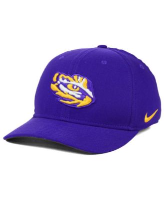 Nike - Classic Swoosh Stretch Fitted Cap